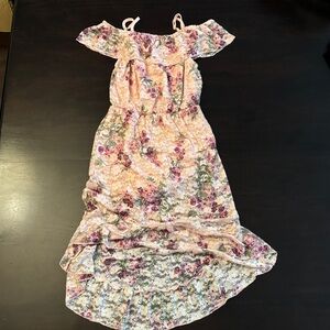 Floral Off-Shoulder Juniors Lace Dress with graduated hemline size XS 1